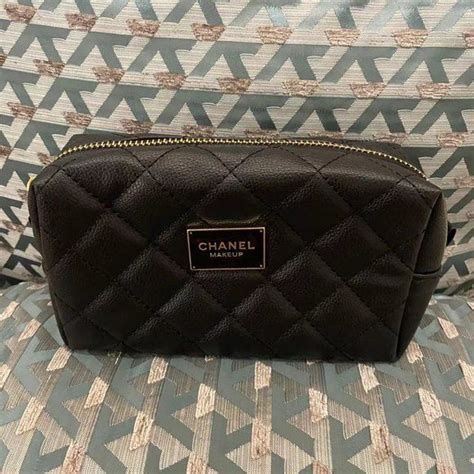 chanel beaute makeup case|Amazon.com: Chanel Makeup Bag.